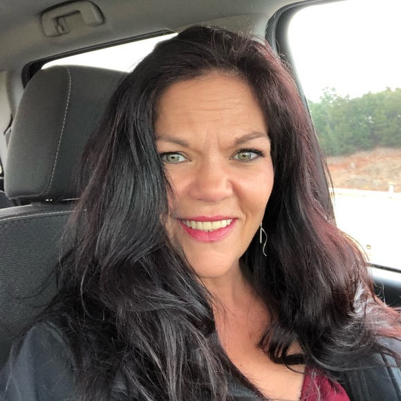 Meet a proud mom of a beautiful girl that’s my ❤️ - Picture 1 of 4